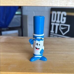 Vintage Crayola 4.25" Stand-Up Crayon Pencil Sharpener D3Z10 & Assorted Markers